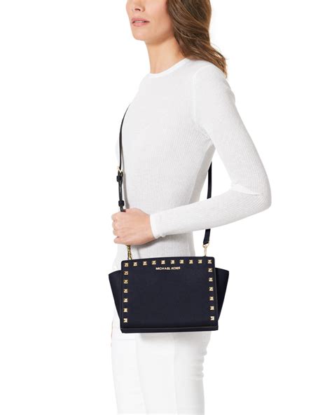 Michael michael kors medium selma messenger 